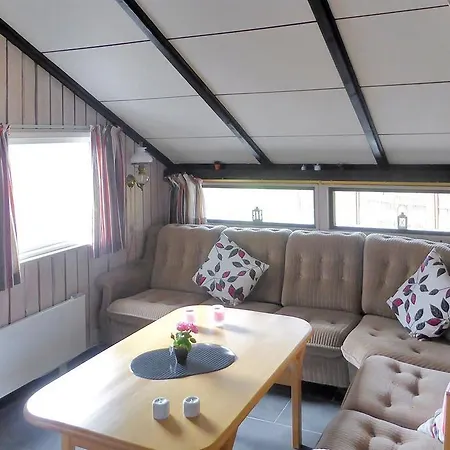 Three-bedroom Holiday Egemose 04 بيت للعطل Vibøge
